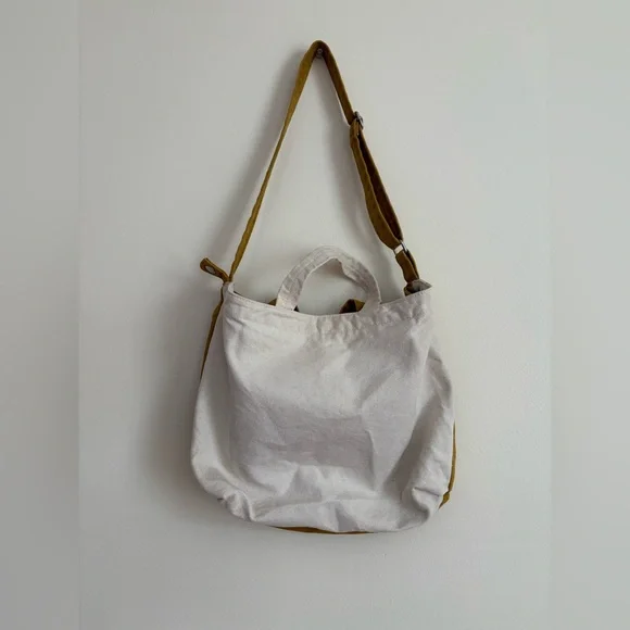 BAGGU Horizontal Zip Duck Bag - Picture 2 of 12